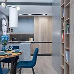 Apartman Of The Kings- Szafir