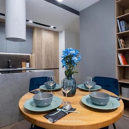 Of The Kings- Szafir Apartman